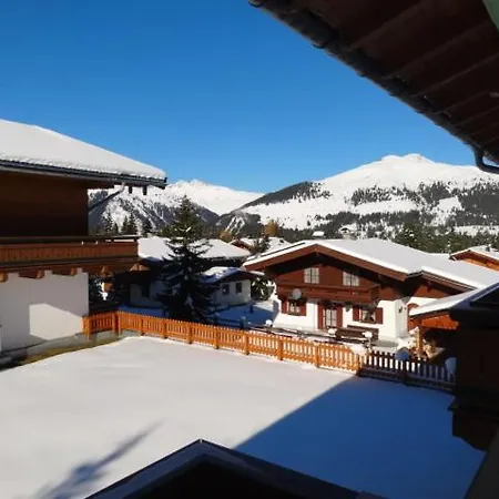 Alpine Royal A Top14 公寓