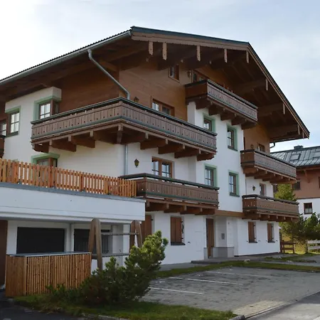 公寓 Alpine Royal A Top14